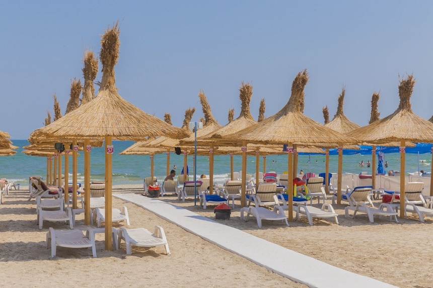 Sezonul estival începe cu petreceri și promoții: cât costă cazarea pe litoral de 1 Mai