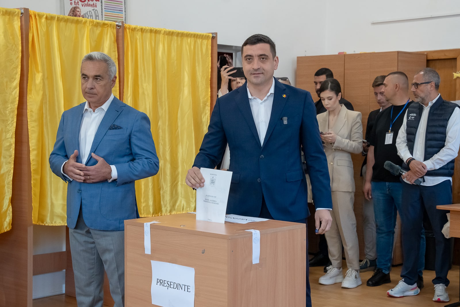 „Plângeți, dragii mei” – Reacția lui Călin Georgescu după înfrângerea lui George Simion la alegerile prezidențiale